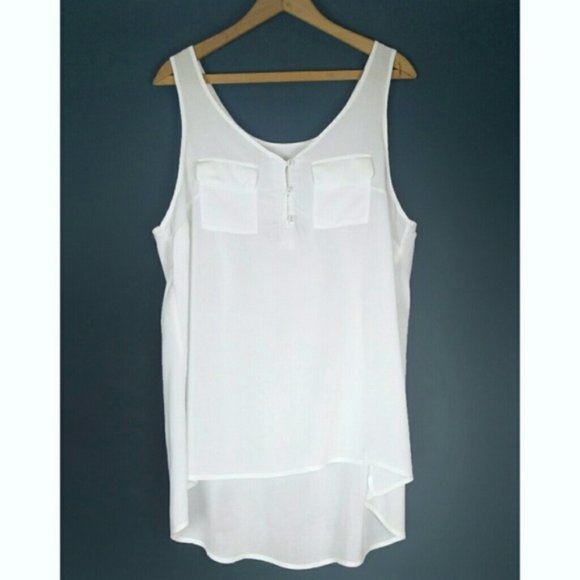 NWOT Torrid white sleeveless top - Picture 7 of 16